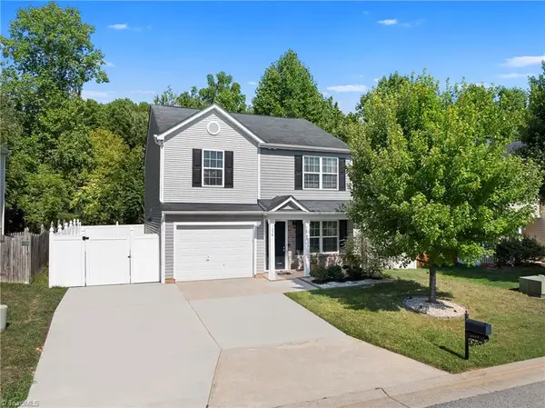 2336 Waverly Dell Drive, Winston-Salem, NC 27127