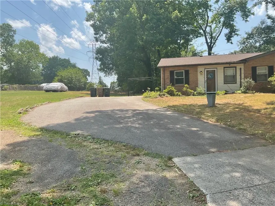 2 Pyracantha Court, Greensboro, NC 27405 - #2