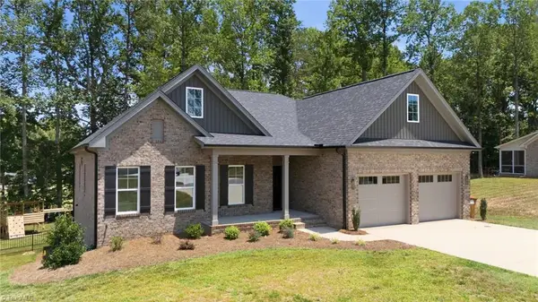 278 Vine Ridge Drive, Winston-Salem, NC 27127