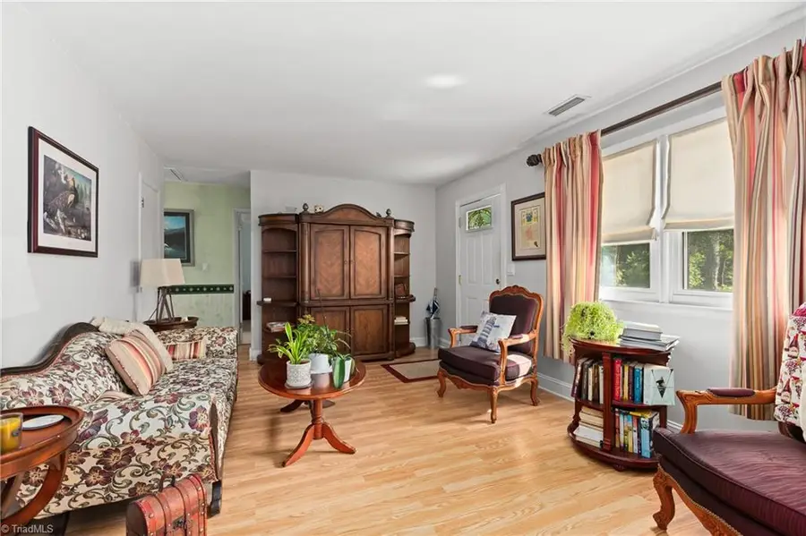 2421 Sandy Court, Kernersville, NC 27284 - #2