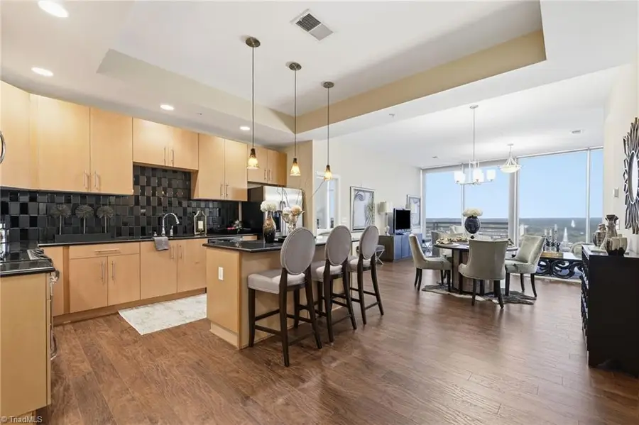 201 Elm Street #901, Greensboro, NC 27401 - #2