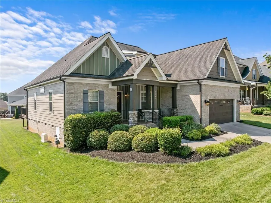 3445 Grandview Crossing Lane, Pfafftown, NC 27040 - #3
