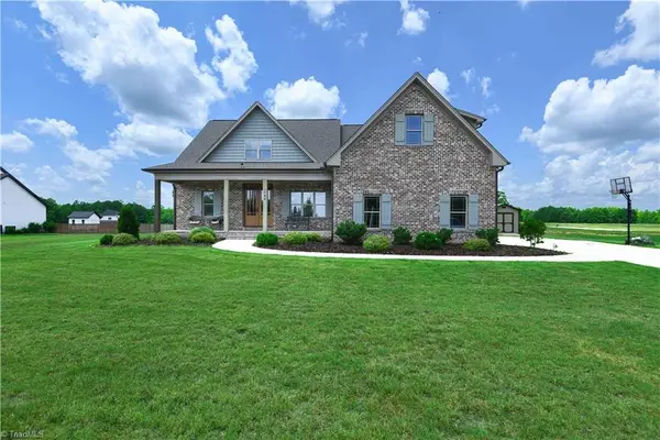 1144 Haynes Road, Summerfield, NC 27358