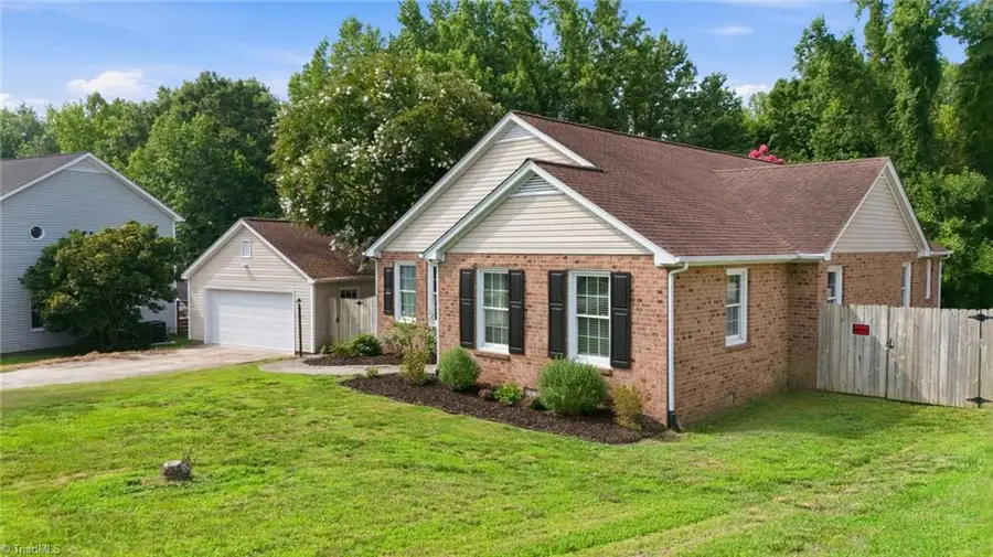 314 Canterbury Road, High Point, NC 27262 - #2