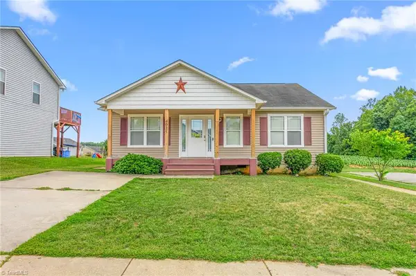 4025 Gloria Ridge, Winston-Salem, NC 27107