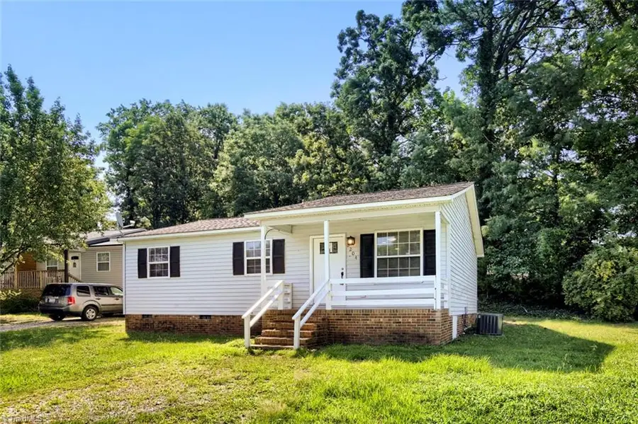 2204 Gable Way, High Point, NC 27262 - #2