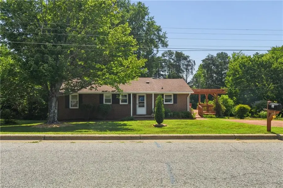 1011 Duggins Street, Kernersville, NC 27284 - #2