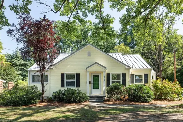 1218 W Northwood Street, Greensboro, NC 27408