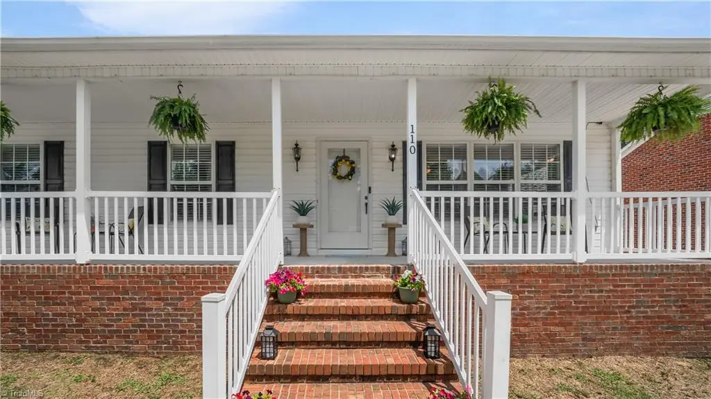 110 Larkspur Lane, Thomasville, NC 27360 - #1