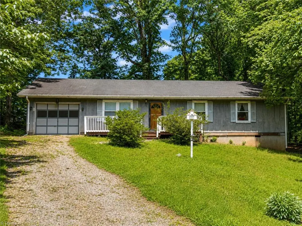 212 Bermuda Drive, North Wilkesboro, NC 28659 - #1