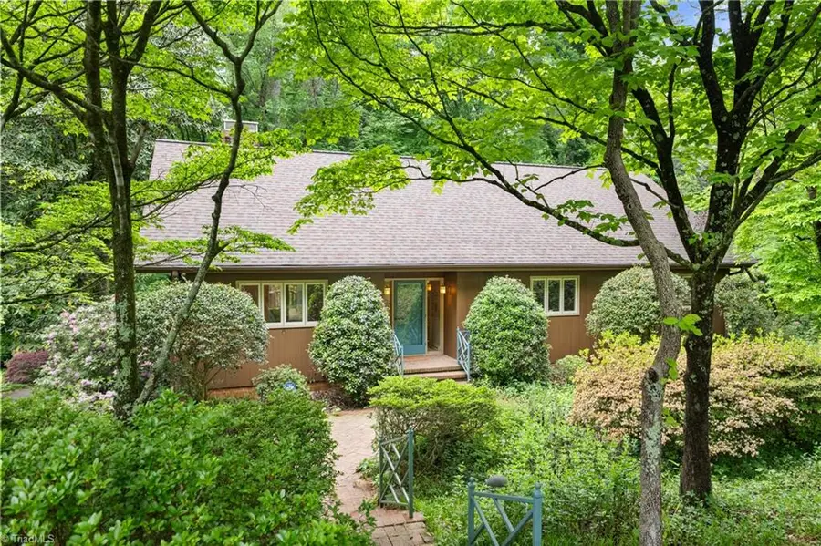 1090 Yorkshire Road, Winston Salem, NC 27106 - #3