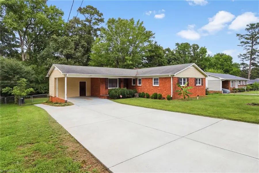 1609 Seven Oaks Place, High Point, NC 27265 - #2