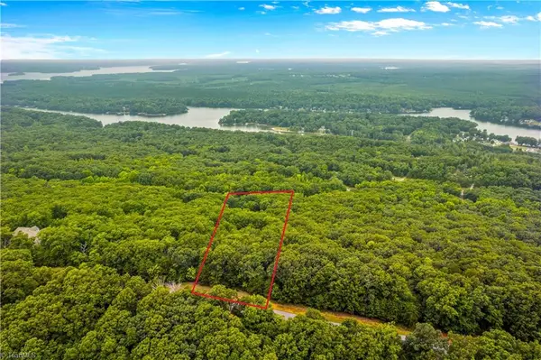 2261 Sierra Trace Road, Denton, NC 27239