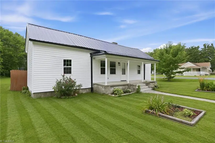1202 Ridge Avenue, Eden, NC 27288 - #2
