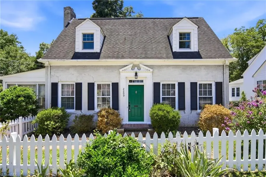 2209 W Friendly Avenue, Greensboro, NC 27403 - #2