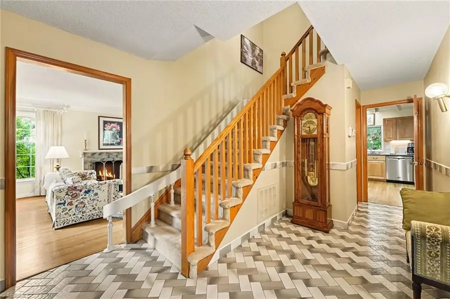 508 O'neill Drive, Jamestown, NC 27282 - #3