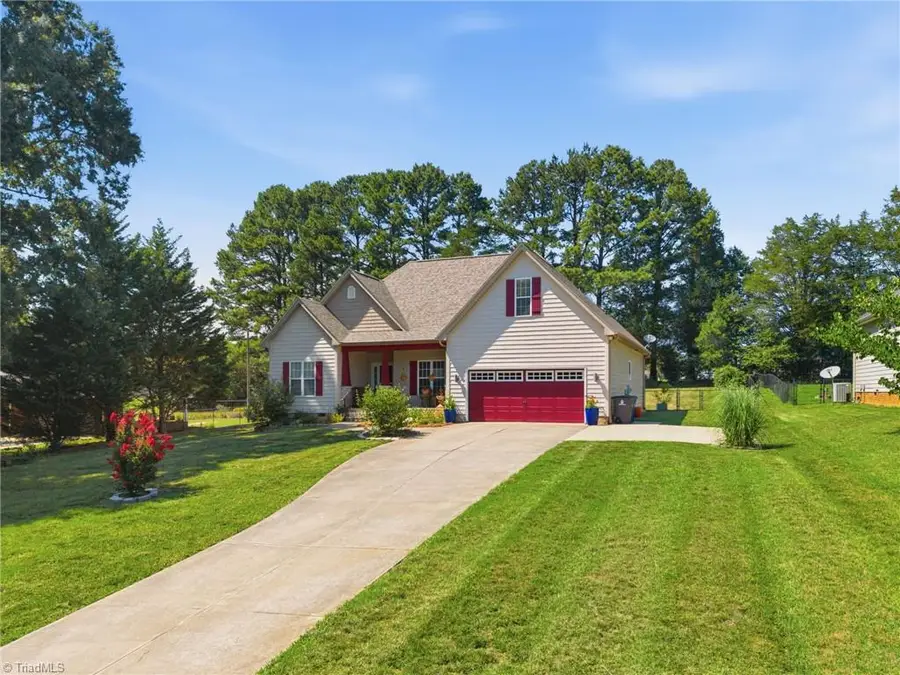 521 Croydon Lane, Winston Salem, NC 27107 - #2