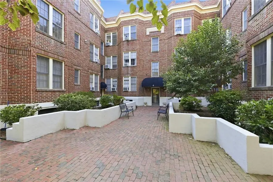 828 Elm Street #C4, Greensboro, NC 27401 - #3