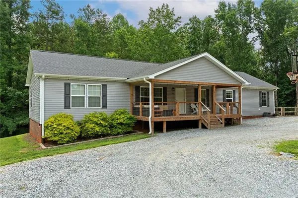 300 S Union Grove Road, Lexington, NC 27295