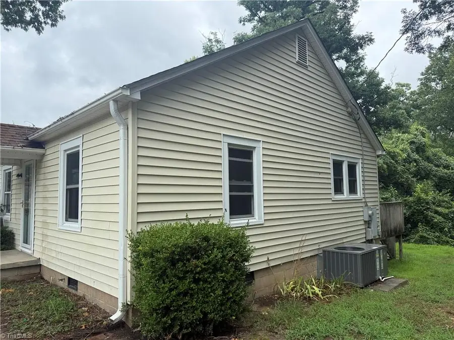 368 Hasty Hill Road, Thomasville, NC 27360 - #2