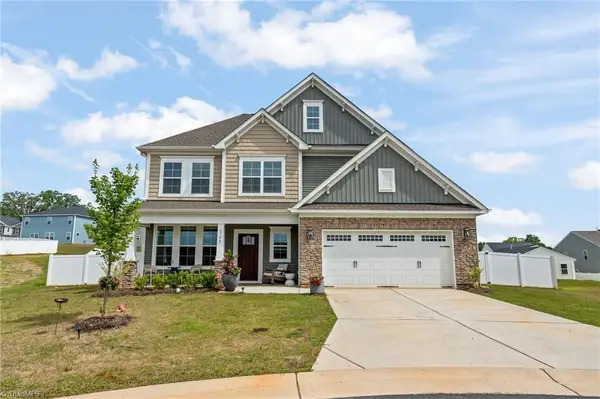 2740 Clear Lake Court, Winston-Salem, NC 27106