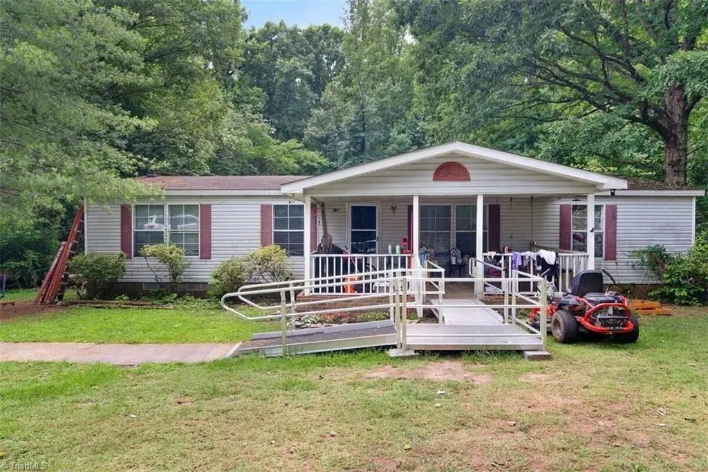 1040 Kelly Drive, Pine Hall, NC 27042 - #1