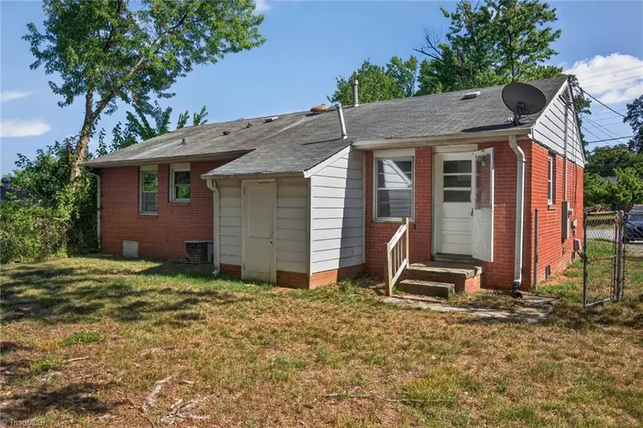 1707 E Cone Boulevard, Greensboro, NC 27405 - #2