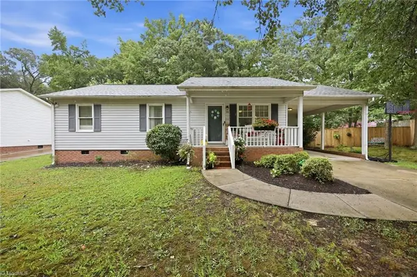 104 Sam Kinley Drive, Thomasville, NC 27360