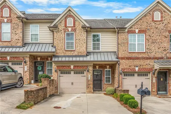 1025 Richmond Park Drive, Winston-Salem, NC 27103