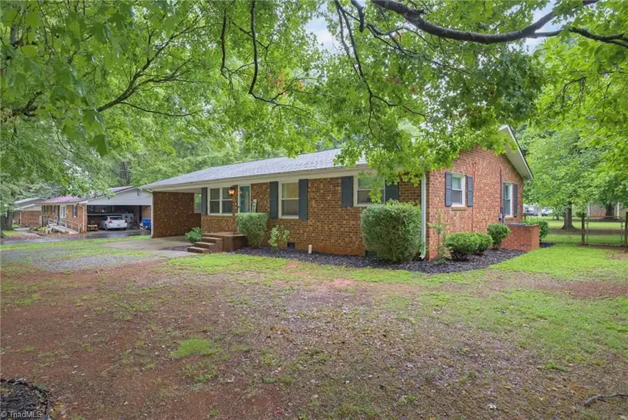 6954 Gra Lan Drive, Thomasville, NC 27360 - #3