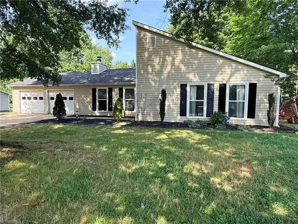 471 Raven Ridge Drive, Kernersville, NC 27284