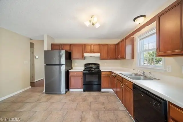 914 Broad Avenue, Greensboro, NC 27406 - #3