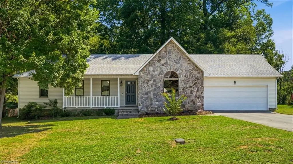 611 Rockwood Drive, Graham, NC 27253 - #1