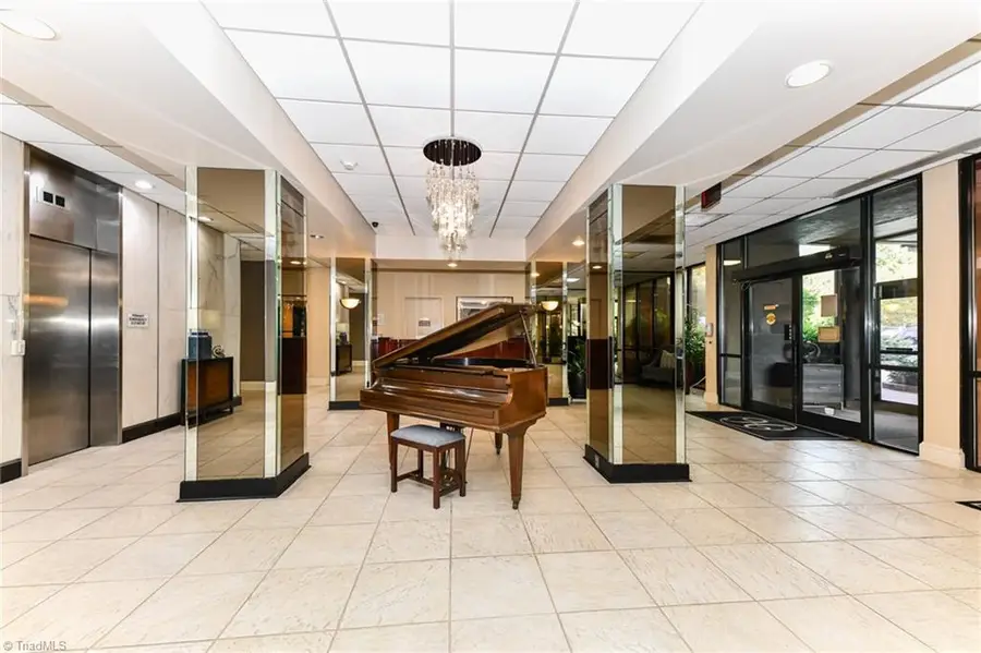 1101 N Elm Street #805, Greensboro, NC 27401 - #3
