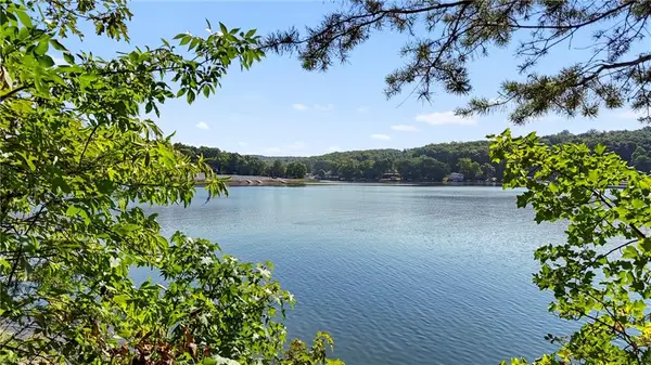 000 Pinehaven Drive, New London, NC 28127