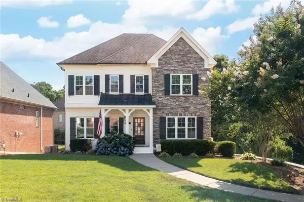4412 Greystone Place Court, Winston-Salem, NC 27106
