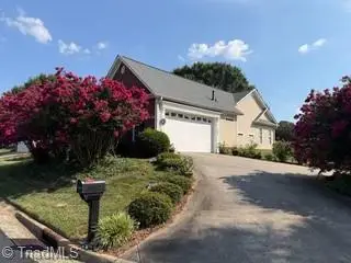 5363 Old Plantation Circle, Winston Salem, NC 27104 - #1