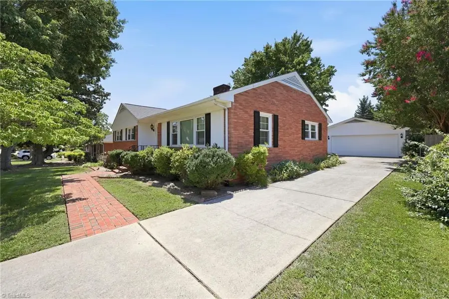 2911 Cornwallis Drive W, Greensboro, NC 27408 - #3