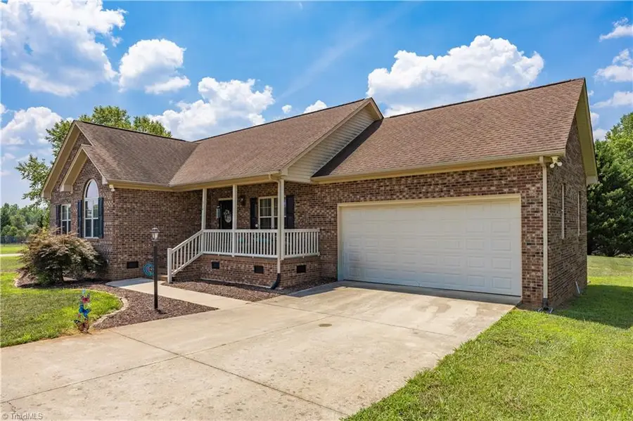 514 Honeysuckle Ridge, Asheboro, NC 27205 - #3