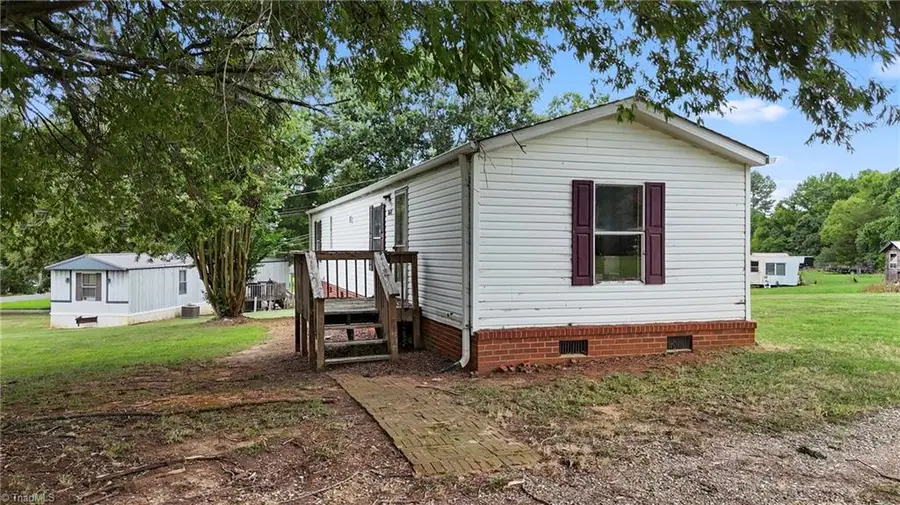1641 Riverview Road Extension, Lexington, NC 27292 - #3