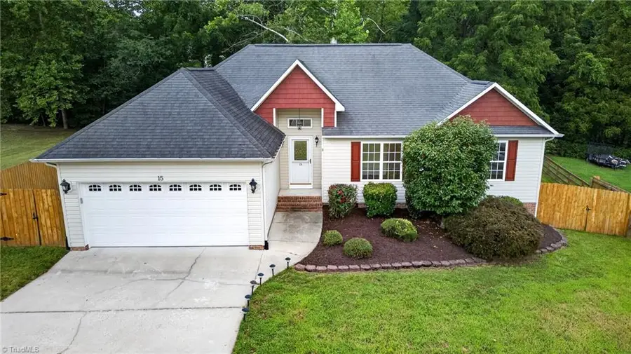 15 Collin Lane, Thomasville, NC 27360 - #2