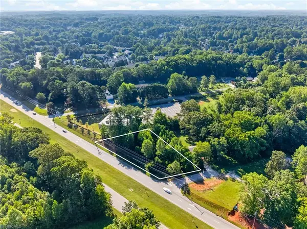 5005 W Wendover Avenue, Jamestown, NC 27282