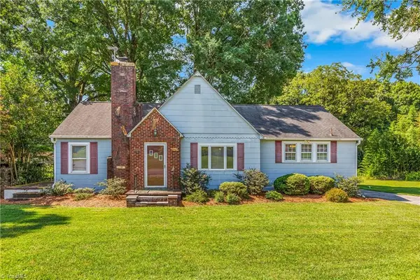 3140 Iris Street, Winston-Salem, NC 27107