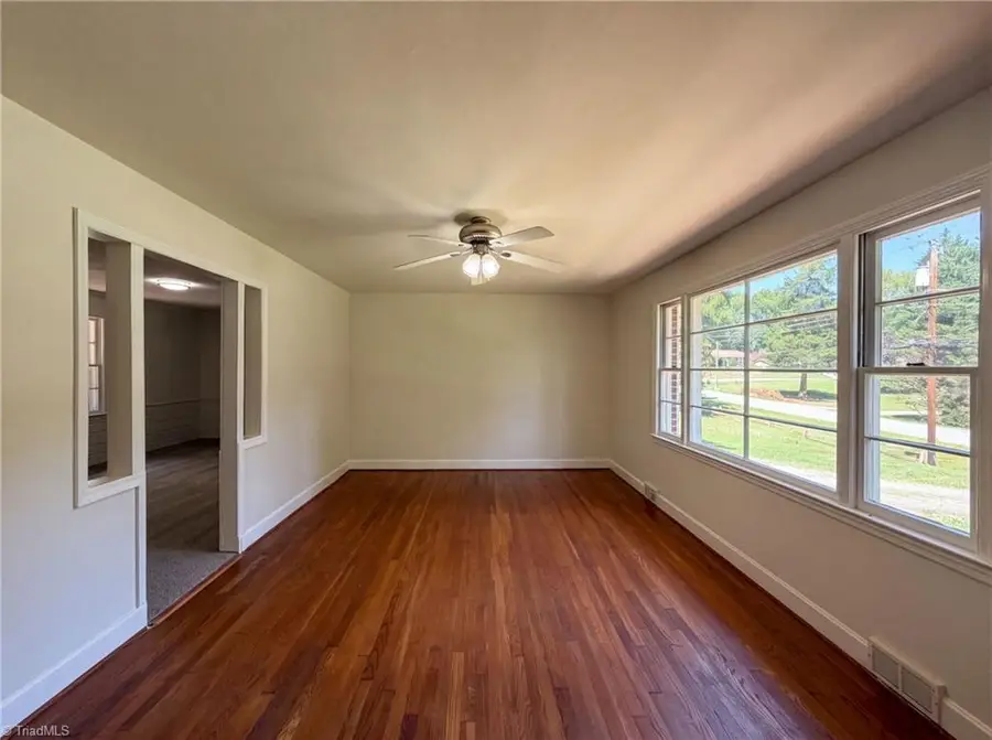 5150 Williamsburg Road, Winston Salem, NC 27106 - #3