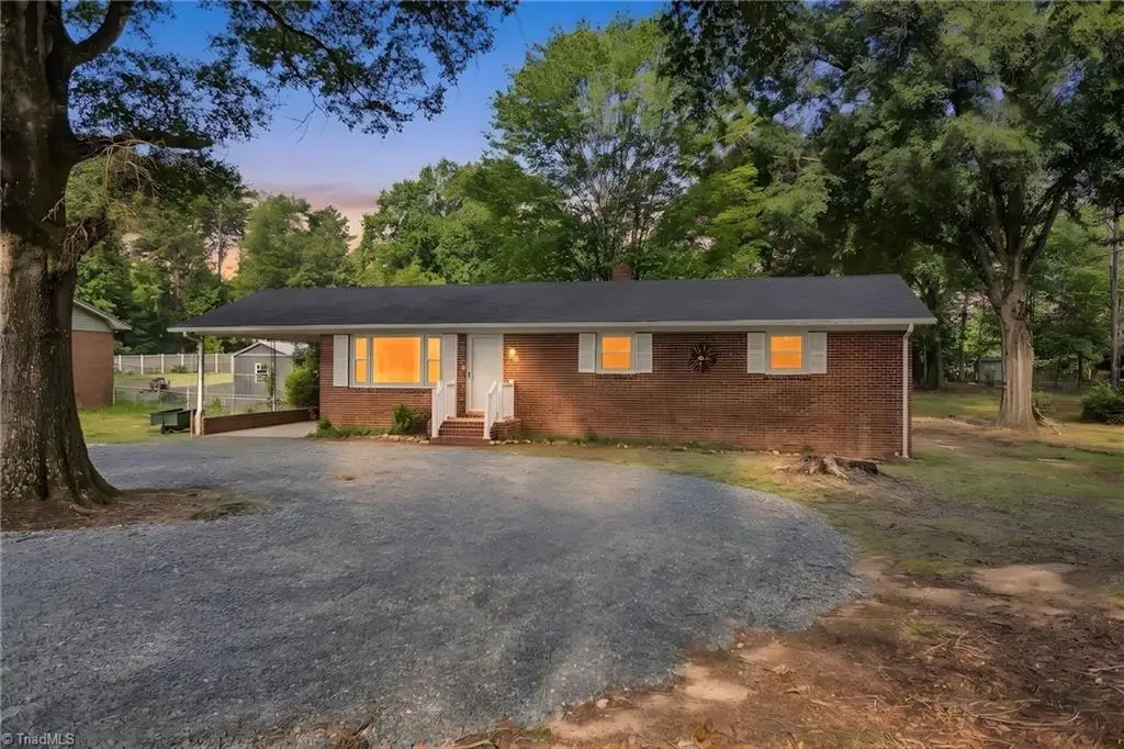 324 Stewart Road Se, Winston Salem, NC 27107 - #1