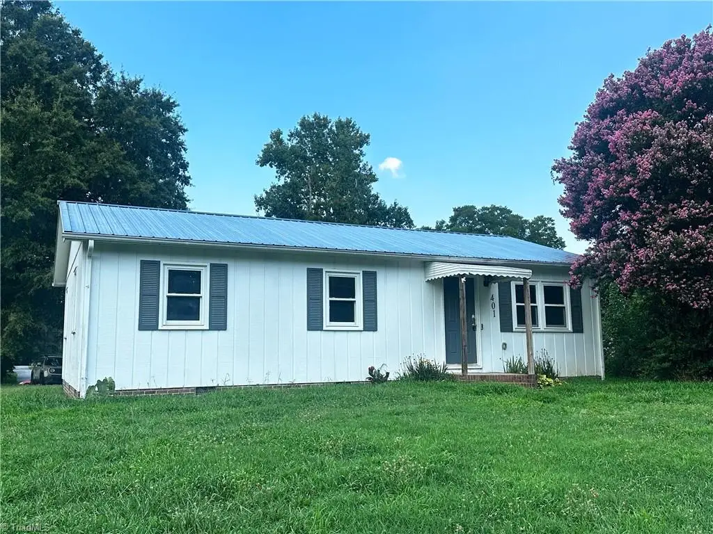 401 Martin Luther King Drive, Thomasville, NC 27360 - #1