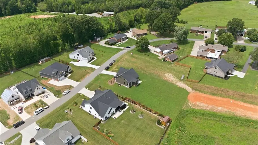 377 Lenalan Drive, Lexington, NC 27295 - #3
