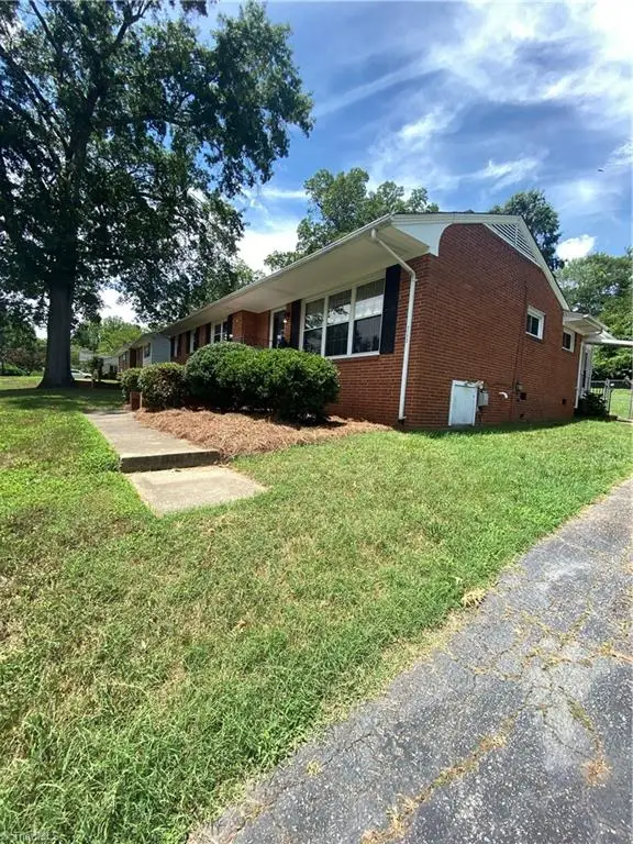 1112 Green Street, Reidsville, NC 27320 - #2