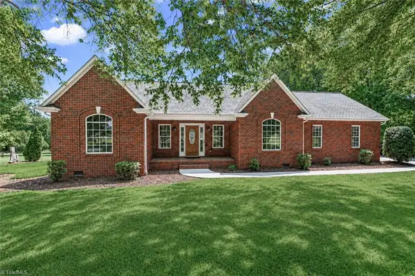 115 Seven Springs Loop, Statesville, NC 28625