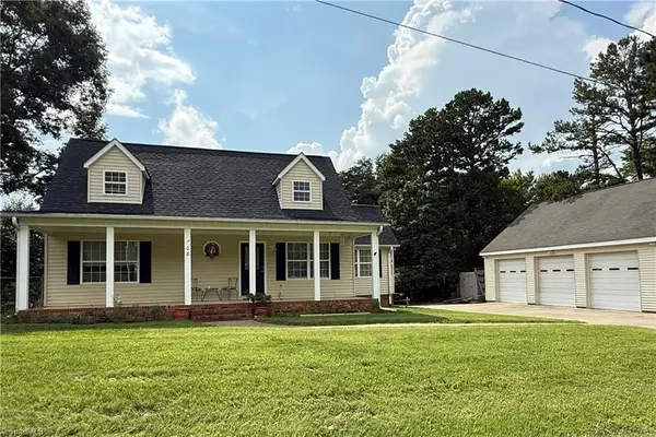 108 King Arthur Drive, King, NC 27021